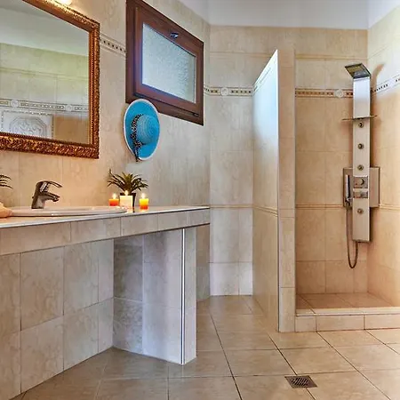 Blue Sea Ξενοδοχείο 3*