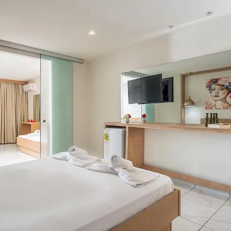 Blue Sea Τορώνη